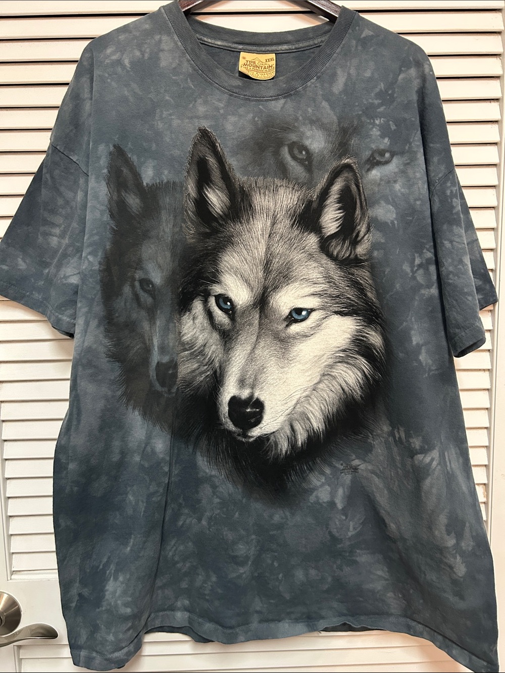 The Mountain Blue-Gray Tie-Dye Wolf Graphic Tee